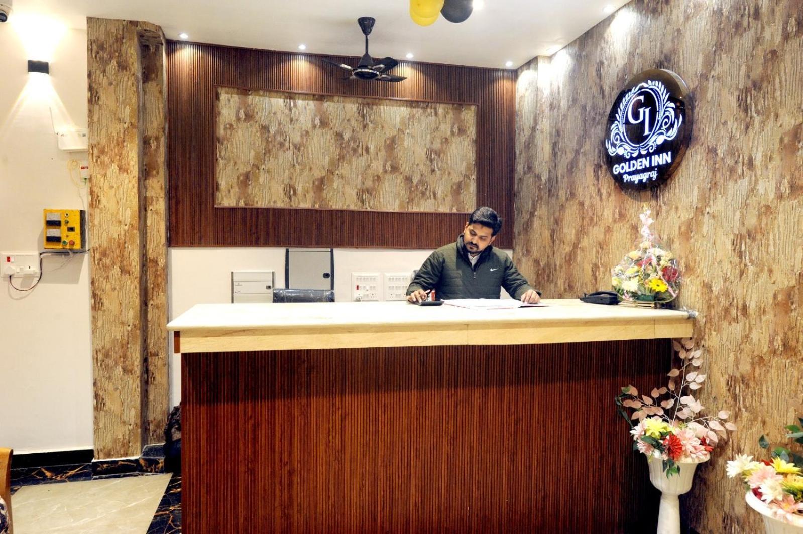 Golden Inn Allāhābād Junction Екстериор снимка